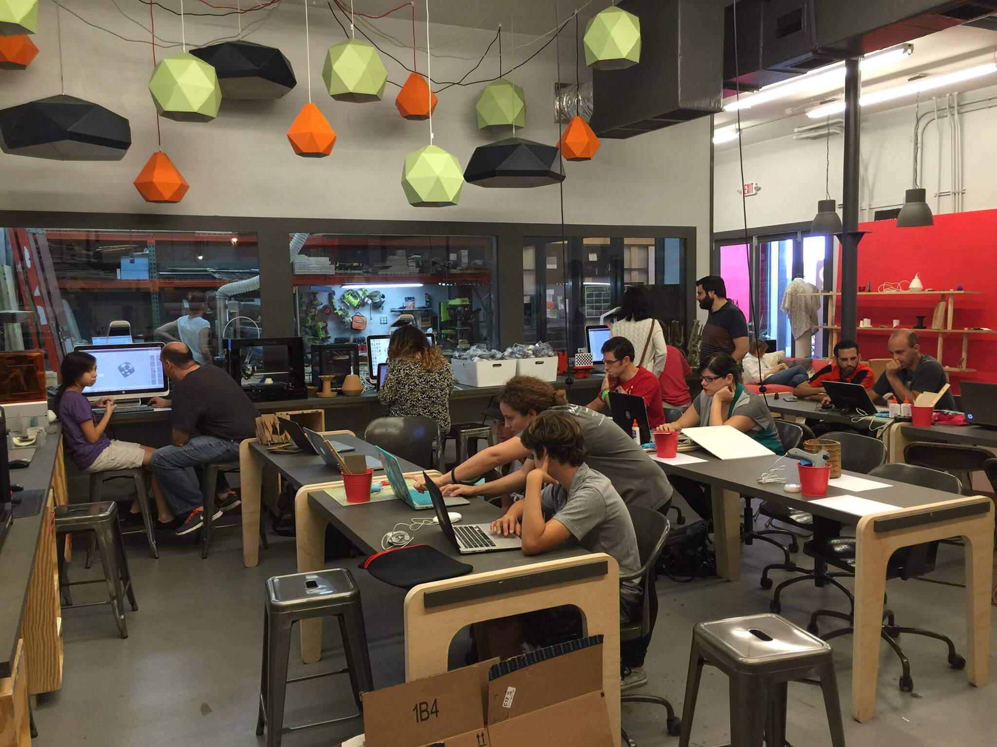 Dark Matter Collective members coworking (photo 3)